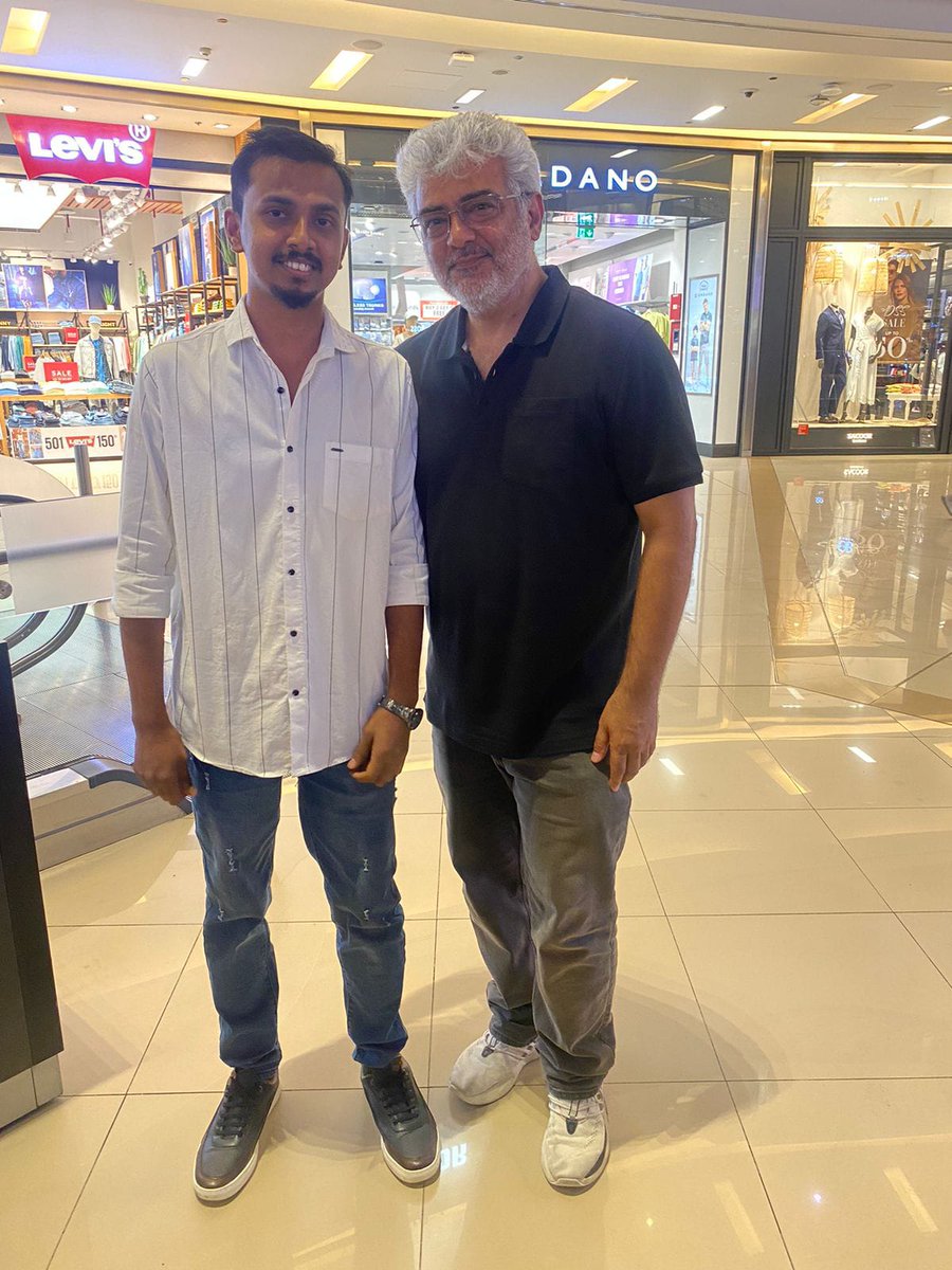 TFC_mass's tweet photo. Latest 💥💥

#VidaaMuyarchi #AjithKumar https://t.co/miOwpMg0tM