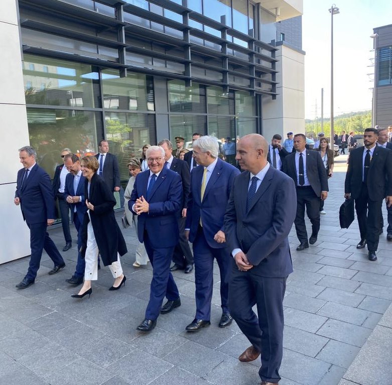 State visit: President of the Federal Republic of #Germany, Frank-Walter Steinmeier, engages with researchers on #Neuroscience and neurodegenerative diseases during a visit to the University of Luxembourg. #uni_lu
