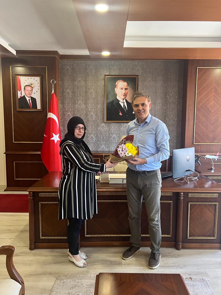 Pazar İlçe Nüfus Müdürlüğü (@pazarnufus) on Twitter photo Pazar İlçe Nüfus Müdürlüğü personelleri olarak, 11 Temmuz #dünyanüfusgünü kapsamında Kaymakamımız Sn. Mustafa AKIN 'ı makamında ziyarette bulunduk.
<a href="/PAZARKAYMAKAMLI/">Pazar Kaymakamlığı</a>
<a href="/sefikaygol/">Şefik AYGÖL</a>
<a href="/TufekciEnes/">Enes Tüfekçi</a>
<a href="/rizeilnufus/">Rize İl Nüfus ve Vatandaşlık Müdürlüğü</a>
#Hayatınızınheranında Pazar İlçe Nüfus Müdürlüğü personelleri olarak, 11 Temmuz #dünyanüfusgünü kapsamında Kaymakamımız Sn. Mustafa AKIN 'ı makamında ziyarette bulunduk.
<a href="/PAZARKAYMAKAMLI/">Pazar Kaymakamlığı</a>
<a href="/sefikaygol/">Şefik AYGÖL</a>
<a href="/TufekciEnes/">Enes Tüfekçi</a>
<a href="/rizeilnufus/">Rize İl Nüfus ve Vatandaşlık Müdürlüğü</a>
#Hayatınızınheranında