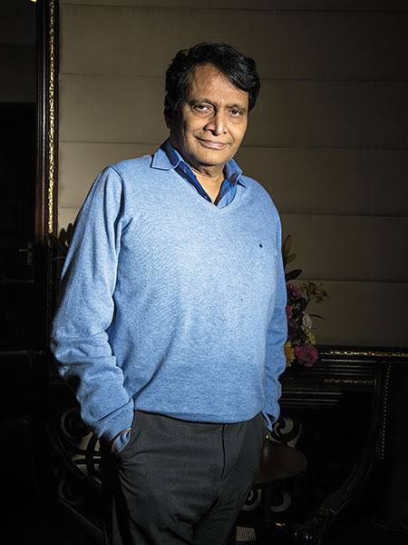 Happy Birthday @sureshpprabhu Sir..!! 🎂 

#HumblePerson #OurOwn #PrabhuSir 🌟