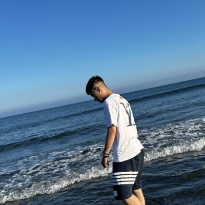 Yang900528's tweet photo. #NewProfilePic (新個人資料照片) https://t.co/eIWJxYH8DS