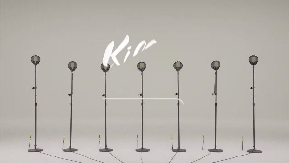 sehunpastry's tweet photo. THE MIC HEIGHTS https://t.co/vz8iVMdyF5