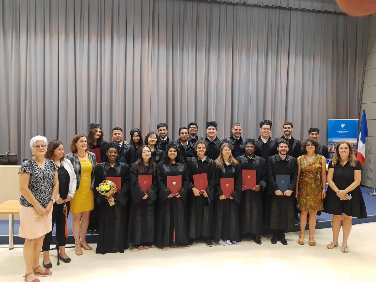 glodep_ids's tweet photo. Enjoy the GRADUATION photo of the 5th #GLODEP cohort in Olomouc, Czechia in June 2023. They made it!CONGRATULATIONS! #IDS #UPOL #UCA #UNIPV #EMJMD #graduation #ERASMUSMUNDUS #erasmus #studyDevelopment @UPOlomouc @unipv @UCAuvergne @Erasmus_Mundus https://t.co/pB24R5ooAD