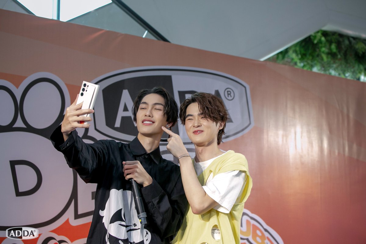 AdoraBomm's tweet photo. "ยังอยู่สารคามอยู่เลย"
#ต้าบอม #tarbom
#ADDAxTARBOM https://t.co/Mp1aVF1BGM