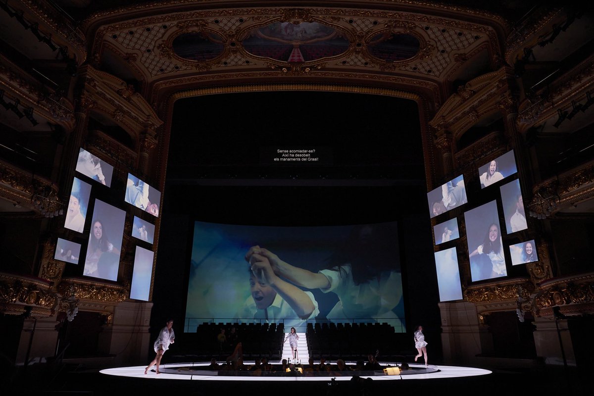 JordiMadd's tweet photo. La ? de @mcelchavarria a @LaVanguardia. Després de l’#estrena ahir al @Liceu_cat de “L’incoronazione di Poppea“de C.#Monteverdi:
Ets de Jordi Savall o ets de Calixto Bieito?
El públic es va poder manifestar amb calurosos 👏🏻per #Savall, #Bieito…missing!
https://t.co/EYPt0ZSHcY https://t.co/XocxfHtWwP