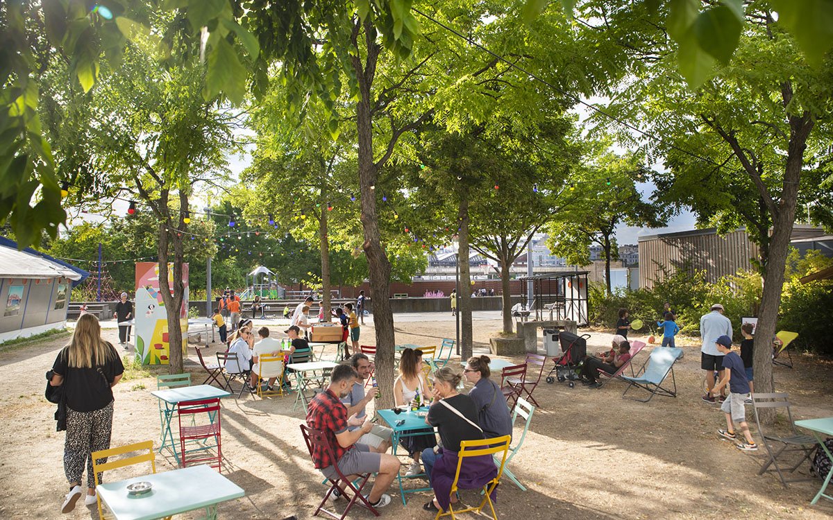 Dès demain, la guinguette éphémère du <a href="/GrandParquet/">Le Grand Parquet</a> revient pour une 3e édition aux jardins d’Éole ! ☀
Profitez de cet événement estival, en entrée libre, tous les mercredis, jeudis et vendredis du mois de  juillet, de 17h à 21h !
Toutes les infos 👇
paris.fr/evenements/gui…