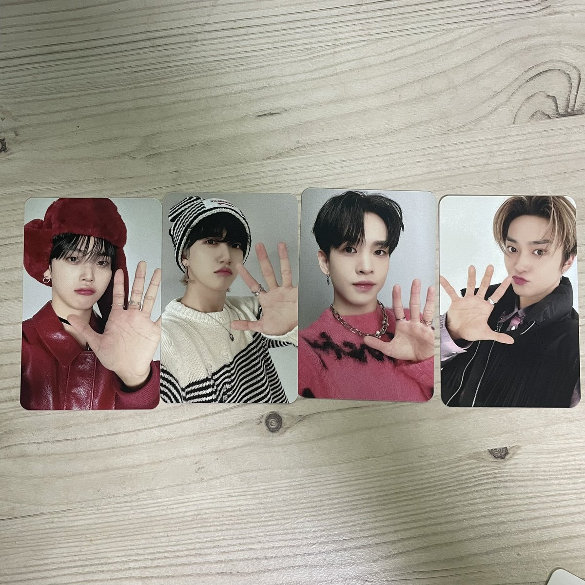 Sheonshineee's tweet photo. 크래비티 포카 양도
-> DM 제시
크래비티 세림 앨런 정모 우빈 원진 민희 형준 태영 성민 포카 양도 분철 교환 처분 제시 앨범 포카 앨포 팝업 틴케이스 엘홀더 머그컵 마스터피스 스스퀘 특전 크크루 쥬얼 미공포 팬콘 트레카 사운드웨이브 사웨 위드뮤 비트로드 원더월 모켓샵 타워레코드 일본트레카 https://t.co/IW92AMPYb9