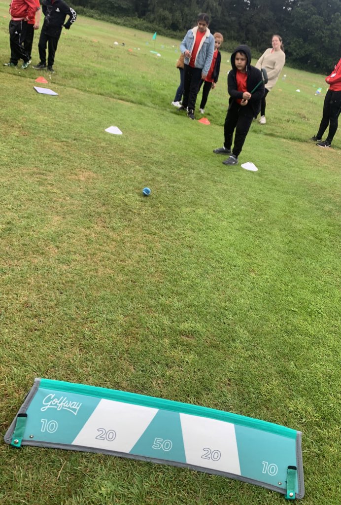 @CliftonPrim having a great time at the @CliftonSGO @IlsleySGO @golffoundation festival! @GolfwayOfficial @EnglandGolf @YourSchoolGames @SportBirmingham @MissBakewell1 @shirleygolfclub @YouthSportTrust