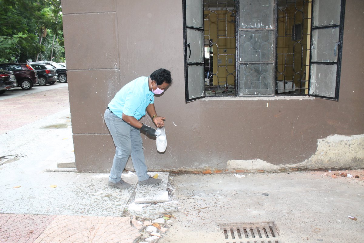 SDRD_NSSO's tweet photo. Undertaking activities (e.g., Spray of insecticide, bleaching powder etc.) for prevention of vector-borne diseases (i.e. Dengue, Malaria etc.)
@goistats
@swachhmospi
#swachhmospi #SwachhtaPakhwada #swachhNSSO #swachhSDRD #swachhDPD https://t.co/KK0RkccoBT