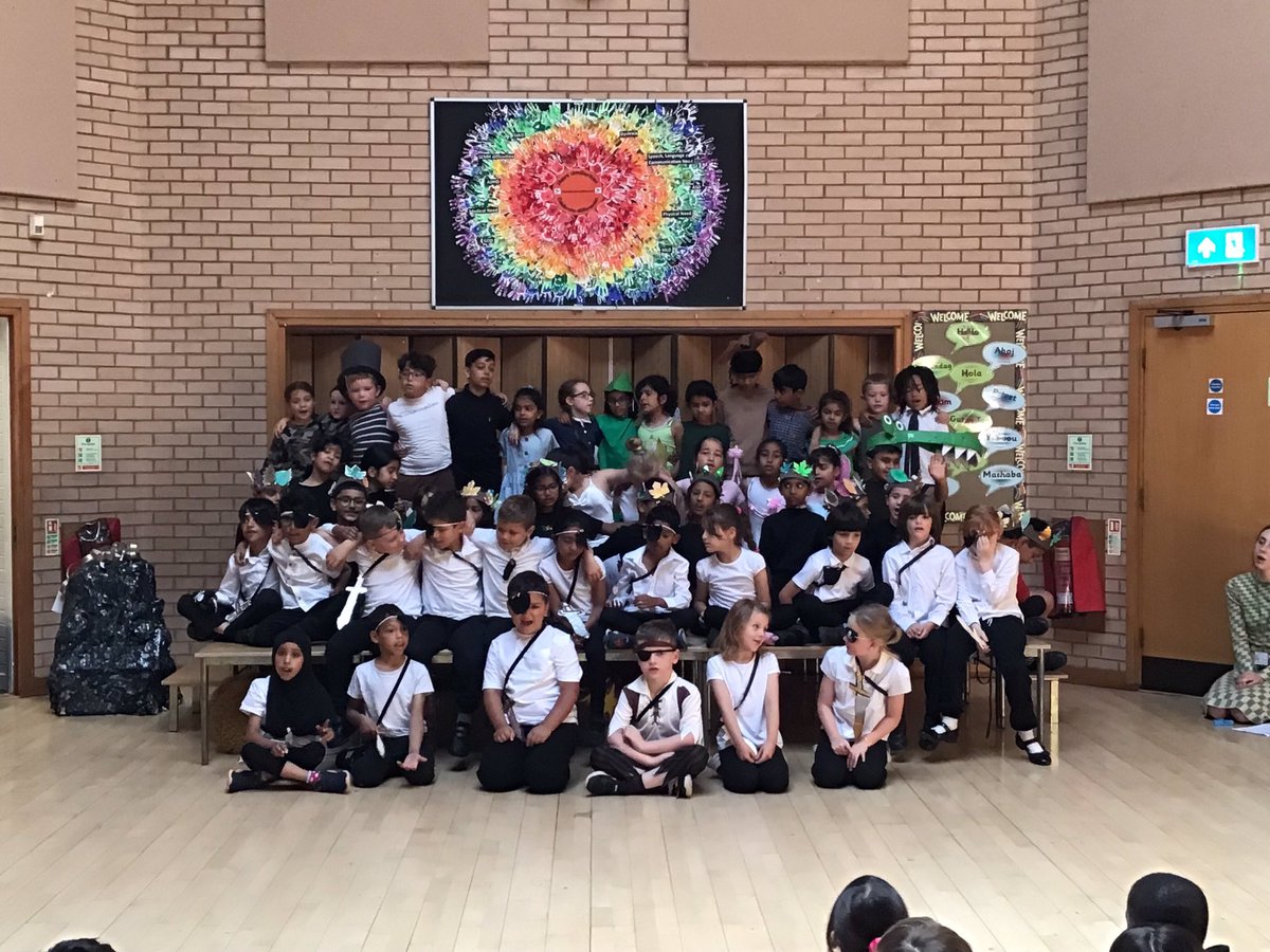 Class 9 and 10 I am so incredibly proud of you all for putting on a fantastic performance of Peter Pan in front of SO many people yesterday. A huge well done to you all✨🌟 @MsLansdaleKMPA @kestrelmead