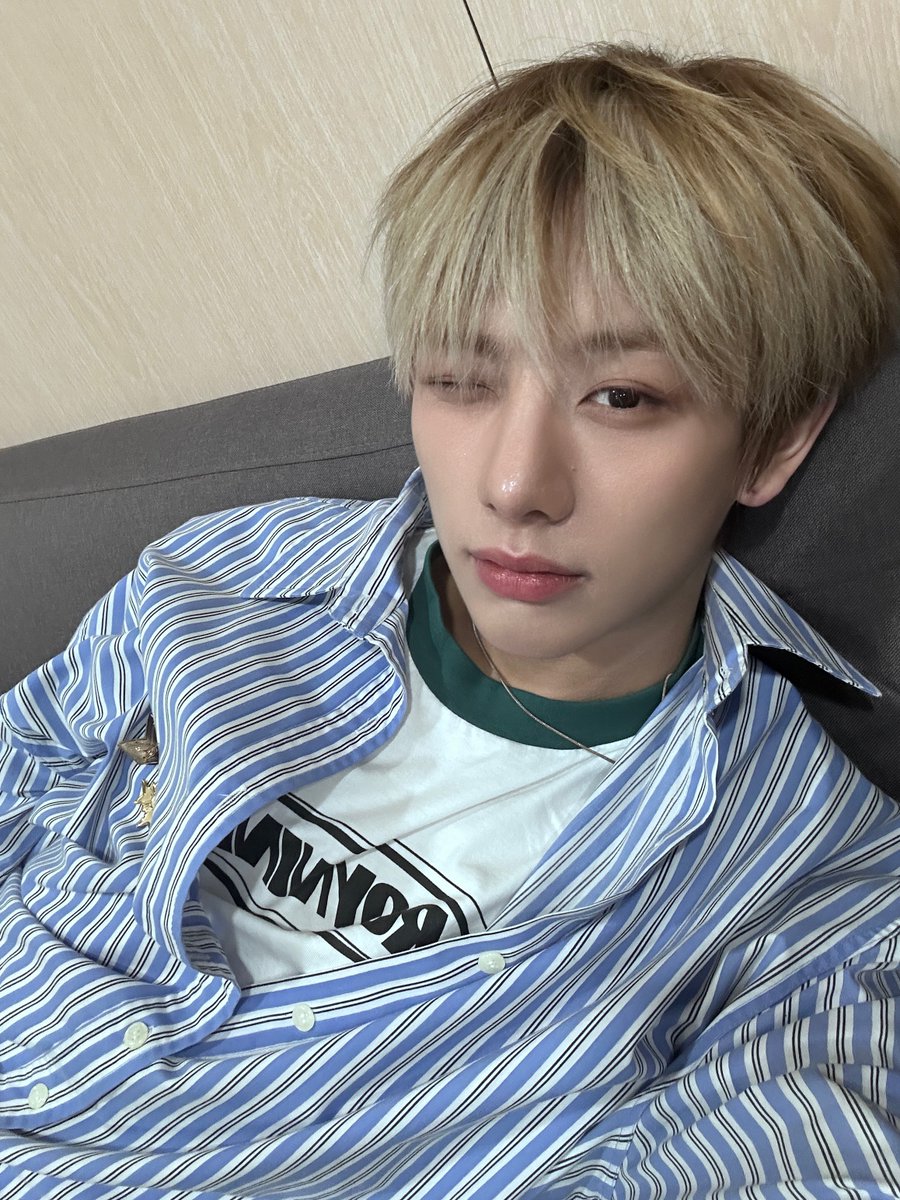 [#씽] 

닭도리탕 먹어야징👻

#XODIAC #소디엑 #SING #씽