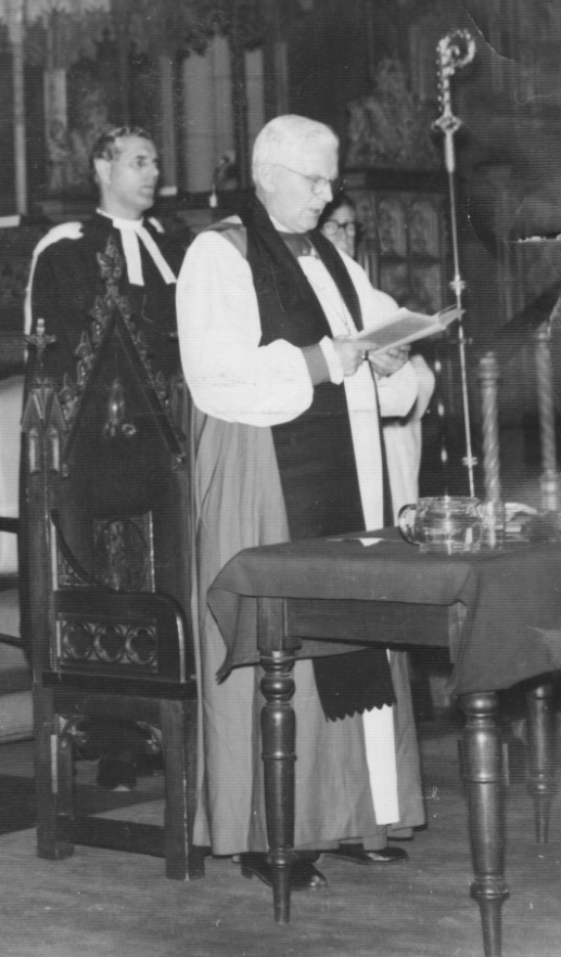 AustAnglican's tweet photo. 11 July 1899: birth (Sutton-on-the-Hill, Etwell, Derbyshire) of Philip Nigel Warrington Strong, fourth Bishop of New Guinea 1937-1963, fifth Archbishop of Brisbane 1963-1970, Primate of Australia 1966-1970. #anglican #124years Obiit 6 July 1983. Bio: https://t.co/YVzgsuKlJV https://t.co/JS0EoYeBlS