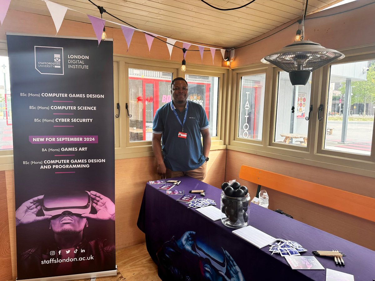 UniofStaffsLDN's tweet photo. Speak to one of our recruitment advisors at @LIFTFutures opportunities fair today in Hackney Bridge! Our team will be on hand to advise and help guide you on our courses.
#DigitalCourses #CyberSecurity #GamesArt #ComputerScience #ComputerGamesDesign #Technology #Employability https://t.co/rIGzSQsLL1