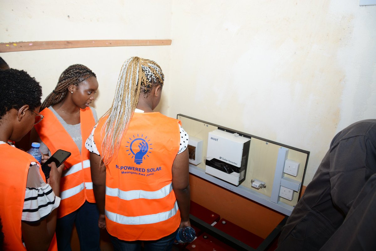 Echo45484347's tweet photo. 👏 🤩 Hearty congratulations to Muluti High School in Kenya for the successfully implementation and delivery of their off-grid solar energy project, funded by the IEEE Humanitarian Activities Committee (HAC) and the Special Interest Group on Humanitarian Technology (SIGHT). https://t.co/TUXipB9boV
