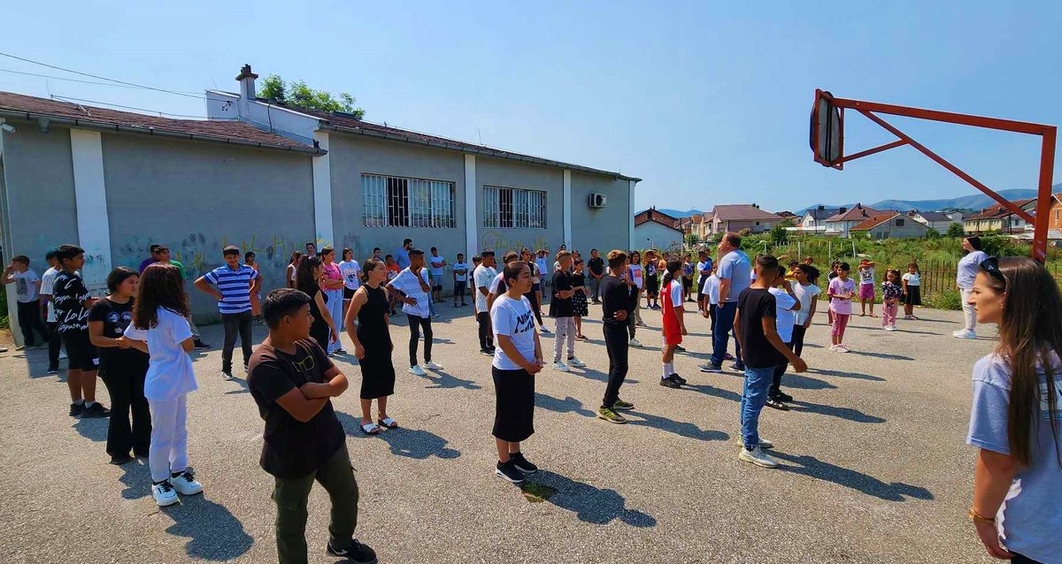 KosovaBethany's tweet photo. Summer camp enable children to develop confidence, independence,social skills,leadership skills,and physical fitness. Summer camp is a specially crafted program designed for children and teenagers during their summer vacation holidays. 
Supported by: 
@UNICEFKosovo 
@USAIDKosovo https://t.co/RNXXB5B9IB