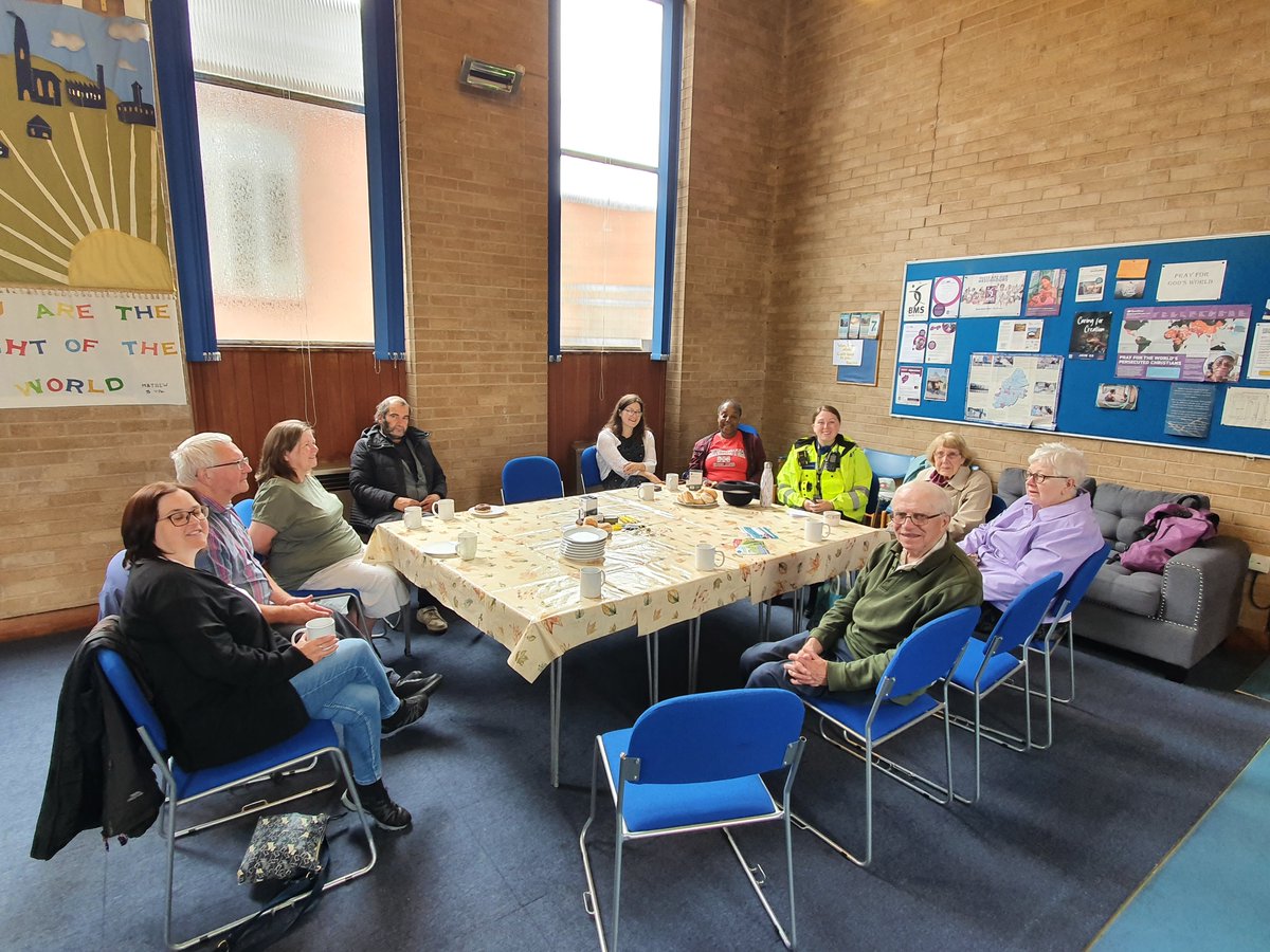 SmethwickWMP's tweet image. Thank you BearwoodBaptist Church for inviting us to your coffee morningand great meeting and engaging with our community @BearwoodNHW @BBCToddlers @DianeGi61438119 @KimMadillWMP @SandwellPolice @hannah