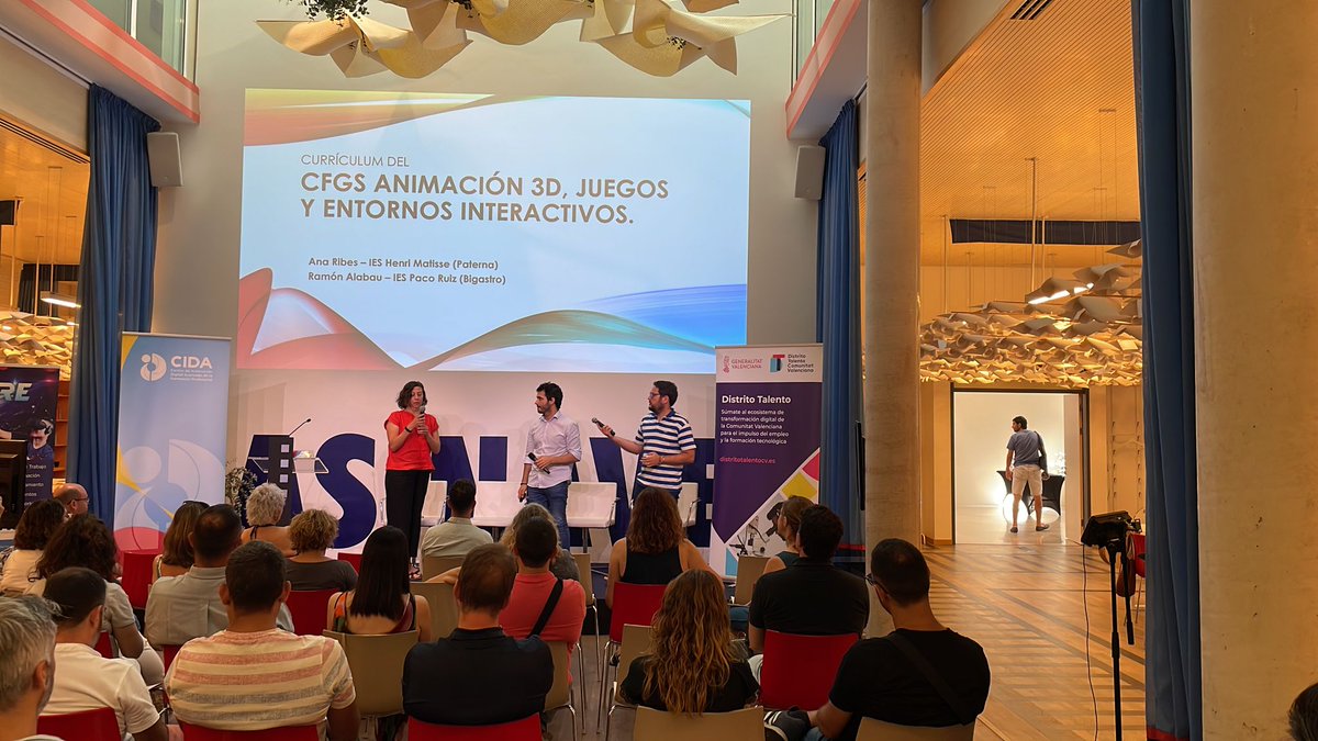 CIDA_gva's tweet photo. 👉A @CIDA_gva continuem amb el ...
✍️#TalentExchange #XR🥽 and #Gamming 🕹️
✅Ana Ribes de l'IES Henri Matisse (Paterna) i
✅Ramón Alabau de @iesbigastro ens informen sobre el:
🎮CFGS Animació 3D, Jocs i Entorns Interactius
#FPValenciana #SempreFP https://t.co/H7xYCaFcOB
