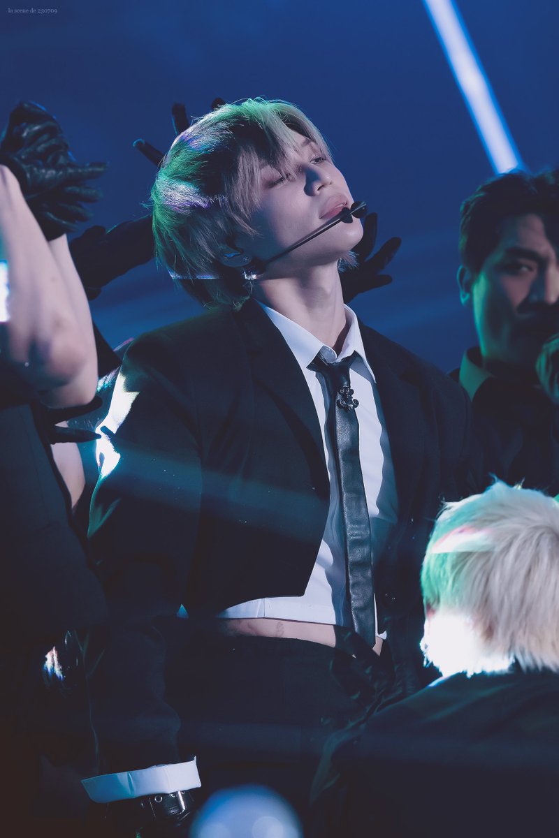 vaticanisyours's tweet photo. 진정하세요 태민님 진정하세요!!  ㅜㅠㅠ. ㅠㅜㅜㅜㅜ
아니 하지마 진정
#태민 #TAEMIN https://t.co/uF9jhzNE02