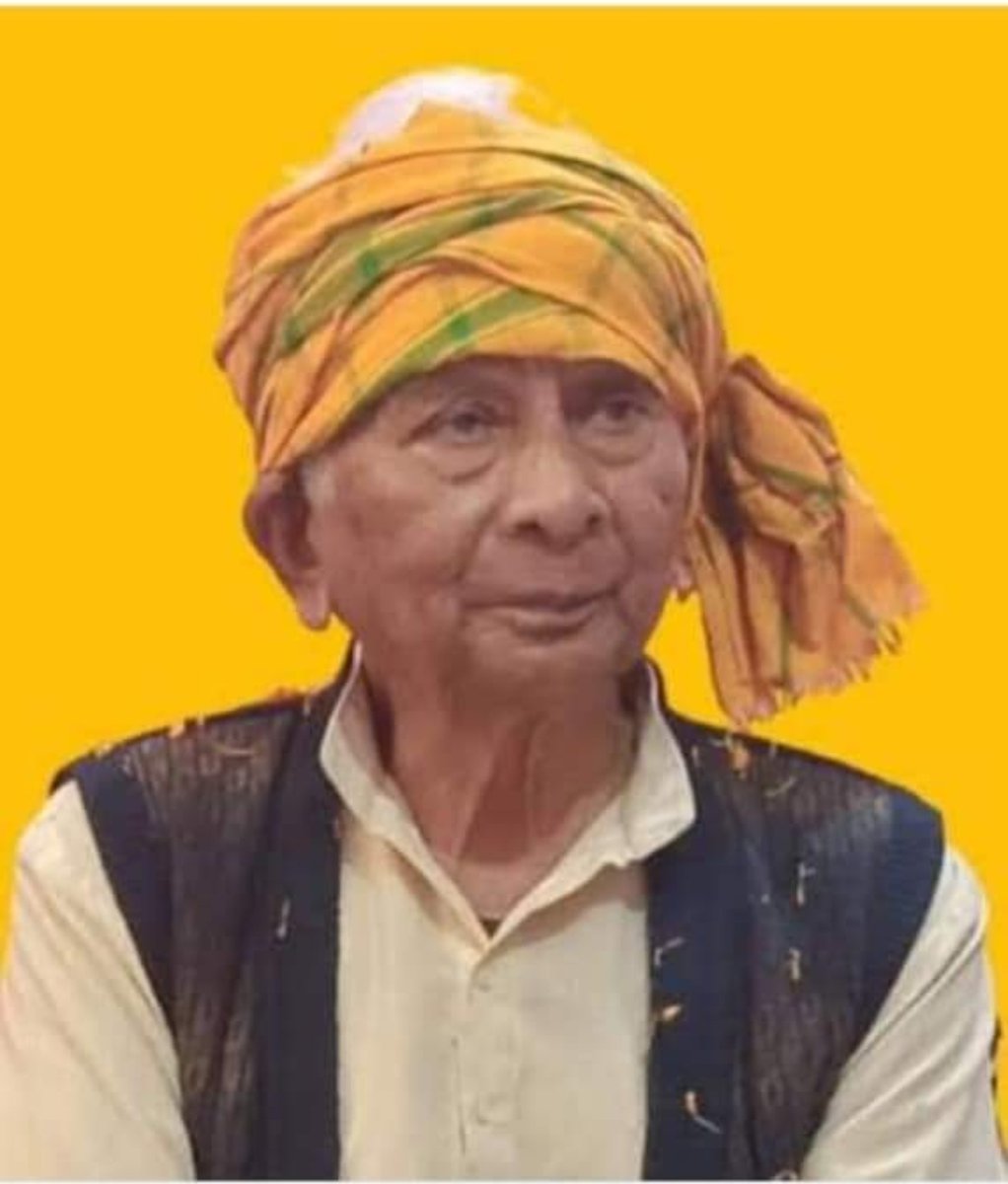 MamataOfficial's tweet photo. Deeply mourn the demise of respected Adivasi leader, Disham Pargana, Nityananda Hembram. The Santhal intellectual,  public leader, and social worker was a much-regarded tribal activist of ours and his death will cause an irreparable loss in the public life of the jungle mahals and all the Adivasis. I offer my sincere condolences to the family and followers of the late octogenarian leader.

পরম শ্রদ্ধেয় আদিবাসী নেতা, দিশম পরগনা, নিত্যানন্দ হেমব্রমের মৃত্যুতে আমি গভীরভাবে মর্মাহত। তিনি ছিলেন আমাদের একজন অত্যন্ত সম্মানিত সাঁওতাল বুদ্ধিজীবী, জননেতা এবং সমাজসেবক। সাঁওতালী সমাজের সর্বাঙ্গীণ উন্নতির জন্য তিনি সারা জীবন কাজ করে গেছেন। তাঁর মৃত্যু জঙ্গলমহল তথা সমস্ত আদিবাসীদের জন্য অপূরণীয় ক্ষতি। 
আমি এই বর্ষীয়ান নেতার পরিবার ও অনুগামীদের উদ্দেশে আন্তরিক সমবেদনা জানাই।