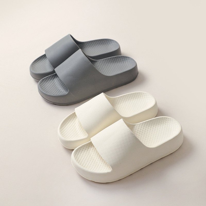 GvallCompany's tweet photo. NEW! Summer Foam Runner Slides available in 5 Assorted Colors!! #comfy #beachwear #slides #summer #fall #winter #shop https://t.co/HN49zc3xeS https://t.co/iQ4PYbbsPs