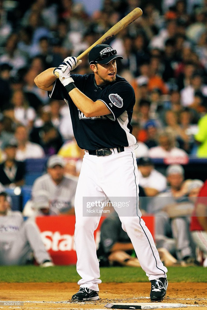 LegendaryRays's tweet photo. 15 years ago, 22-year old Evan Longoria  became the 1st member of the Tampa Bay Rays franchise to compete in the MLB #HomeRunDerby.

The event was held as part of the 2008 MLB #AllStarGame in New York, the final season of old Yankee Stadium. 

@Evan3Longoria https://t.co/pfzYqO2220