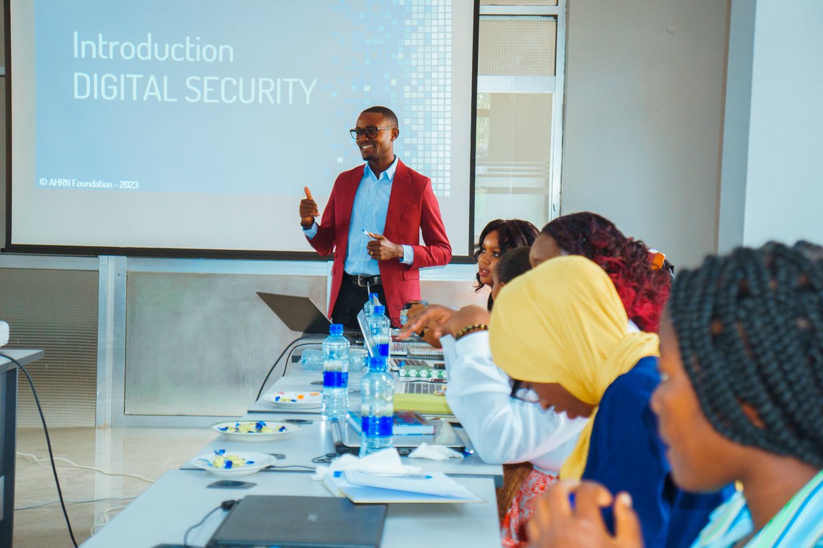 YadaNetworks's tweet photo. The second activist lab in-person workshop in Africa brought together a group of passionate young feminists from across the continent, focusing on the theme of climate justice https://t.co/UlWOjoguO9