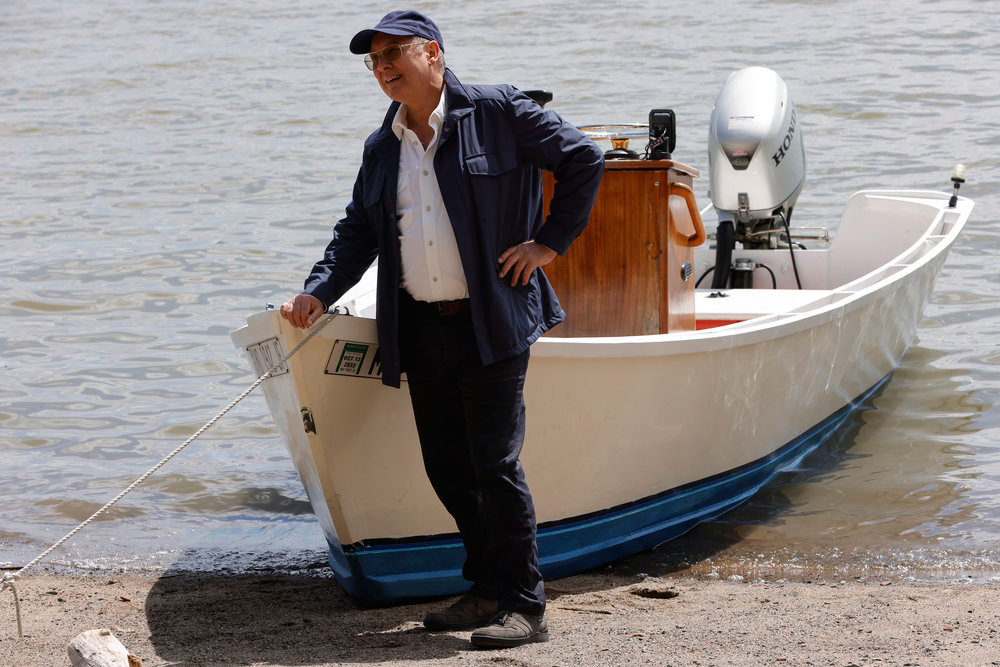 What2Vue's tweet photo. NBC released Promotional Photos of The Blacklist episode "Raymond Reddington – Part 1" (10.21/S10E21) https://t.co/P50MAolkkv #TheBlacklist #Photos #PromoPhotos #NBC #SeriesFinale https://t.co/qhr4NlDQXJ