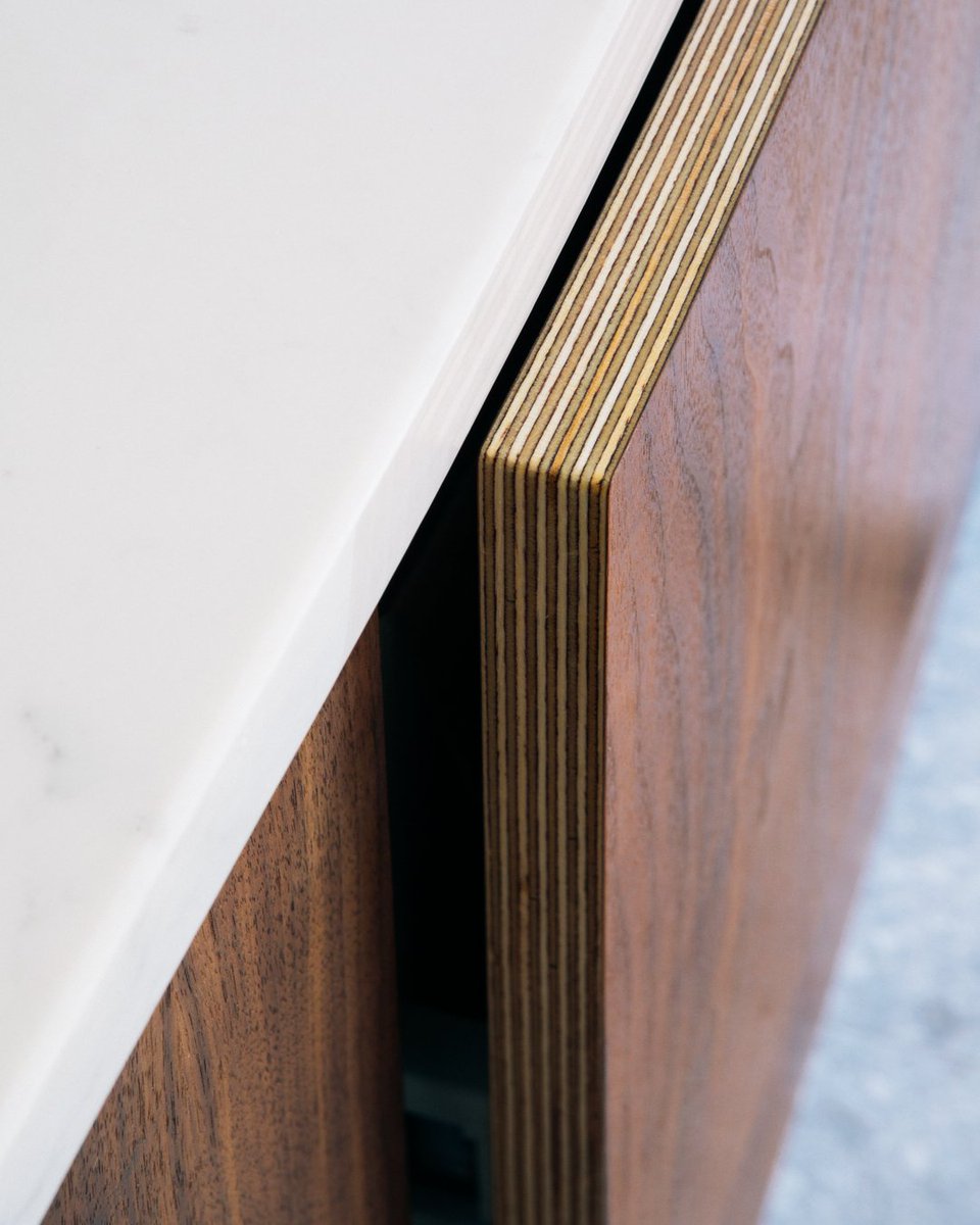 custom_fronts's tweet photo. Attention to detail matters. Our bespoke doors reflect our craftsmanship and dedication. We select premium materials for durability and add meticulous finishing touches. Create your dream kitchen with our eco-friendly plywood doors. #CustomDoors #Sustainability https://t.co/JpaiqES8RV