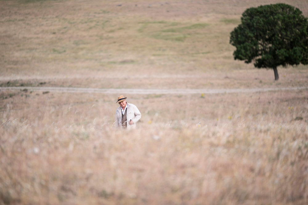 What2Vue's tweet photo. NBC released Promotional Photos of The Blacklist episode "Raymond Reddington – Good Night" (10.22/S10E22) https://t.co/yctu4gJwx3 #TheBlacklist #Photos #PromoPhotos #NBC #SeriesFinale https://t.co/k22e7xCikK