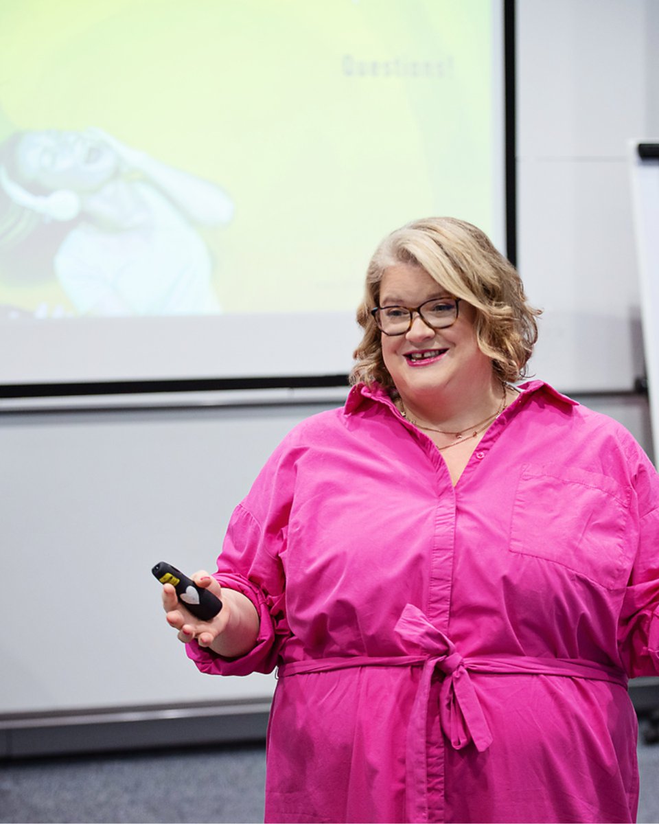 What's your speaking superpower? 

Let me know in the comments below!

#communication #events #bosslady #beyou #publicspeaking #leadership #network #boss #superpower #stories #superpowers #problemsolve #problemsolving #speaking #createworkjoy #audience #levelup #limitingbeliefs