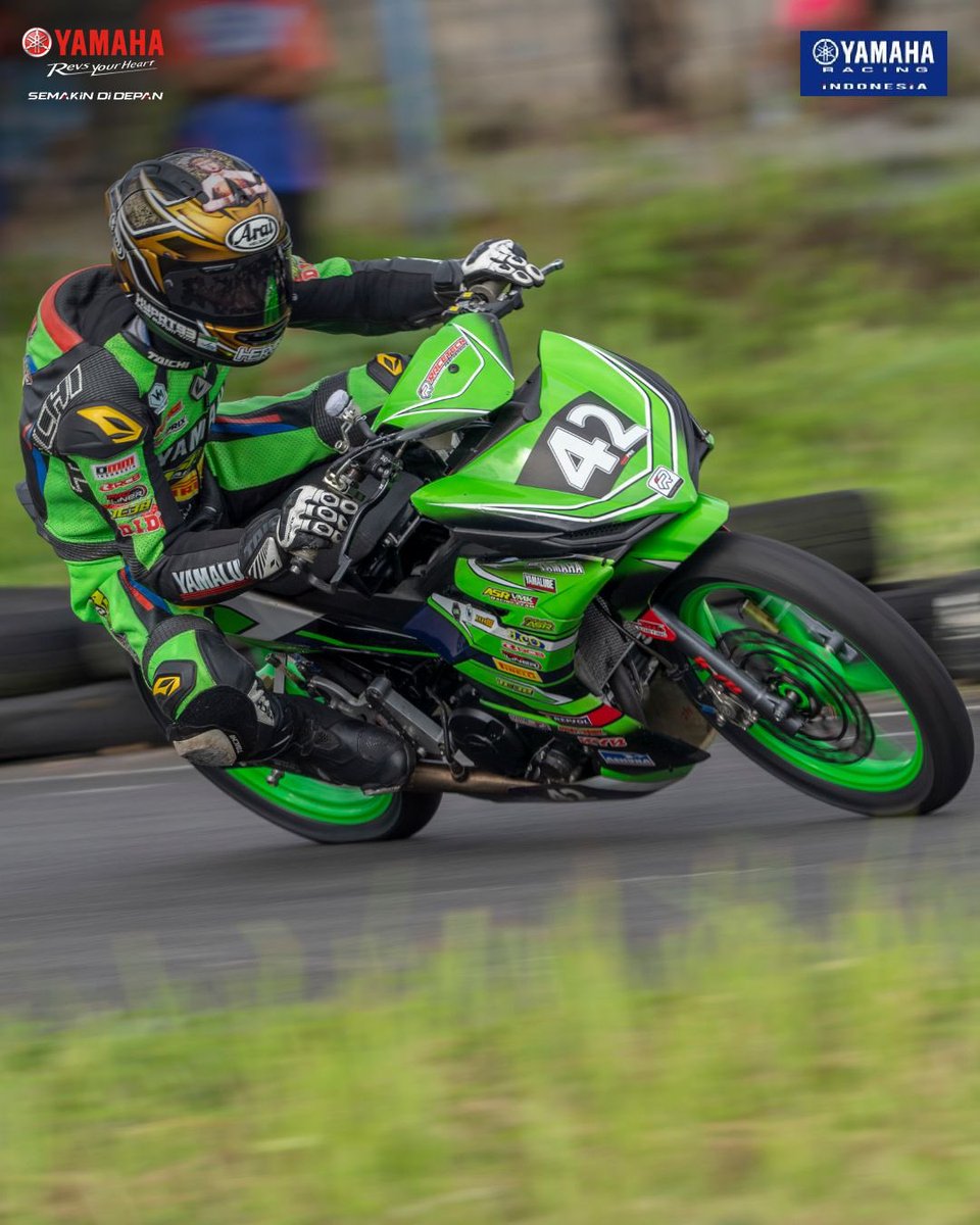 YamahaRacing_Id's tweet photo. Hasil yang memuaskan atas perjuangan dan persiapan yang dilakukan para Yamaha Riders kelas Expert (OP1) dan Beginner (OP4) bersama #MXKing150 di kejuaraan @oneprixid Round 3 (8-9 Juli 2023) di Sirkuit Bukit Peusar, Tasikmalaya https://t.co/eKvtQ2ppUq