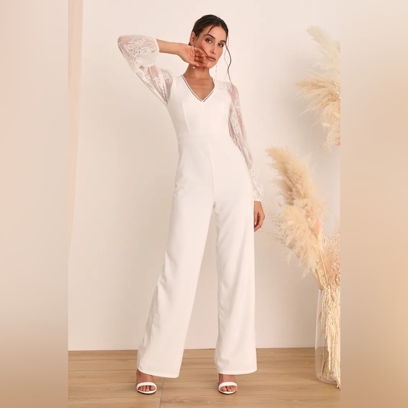 So good I had to share! Check out all the items I'm loving on <a href="/Poshmarkapp/">Poshmark</a> #poshmark #fashion #style #shopmycloset #flyingtomato #suboo #lulus: posh.mk/fU8BmUp9kBb