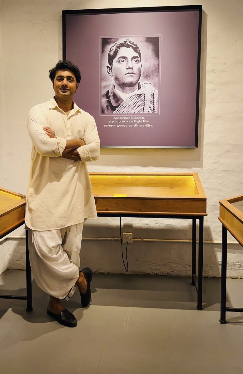 idevadhikari's tweet image. Playing one of the greatest fighters who died fighting for the freedom of our country, will forever remain as a highlight in my career as an actor. I will forever consider myself extremely fortunate to have had the honour to play the Great BAGHA JATIN on screen.🙏🏻

It’s a wrap…