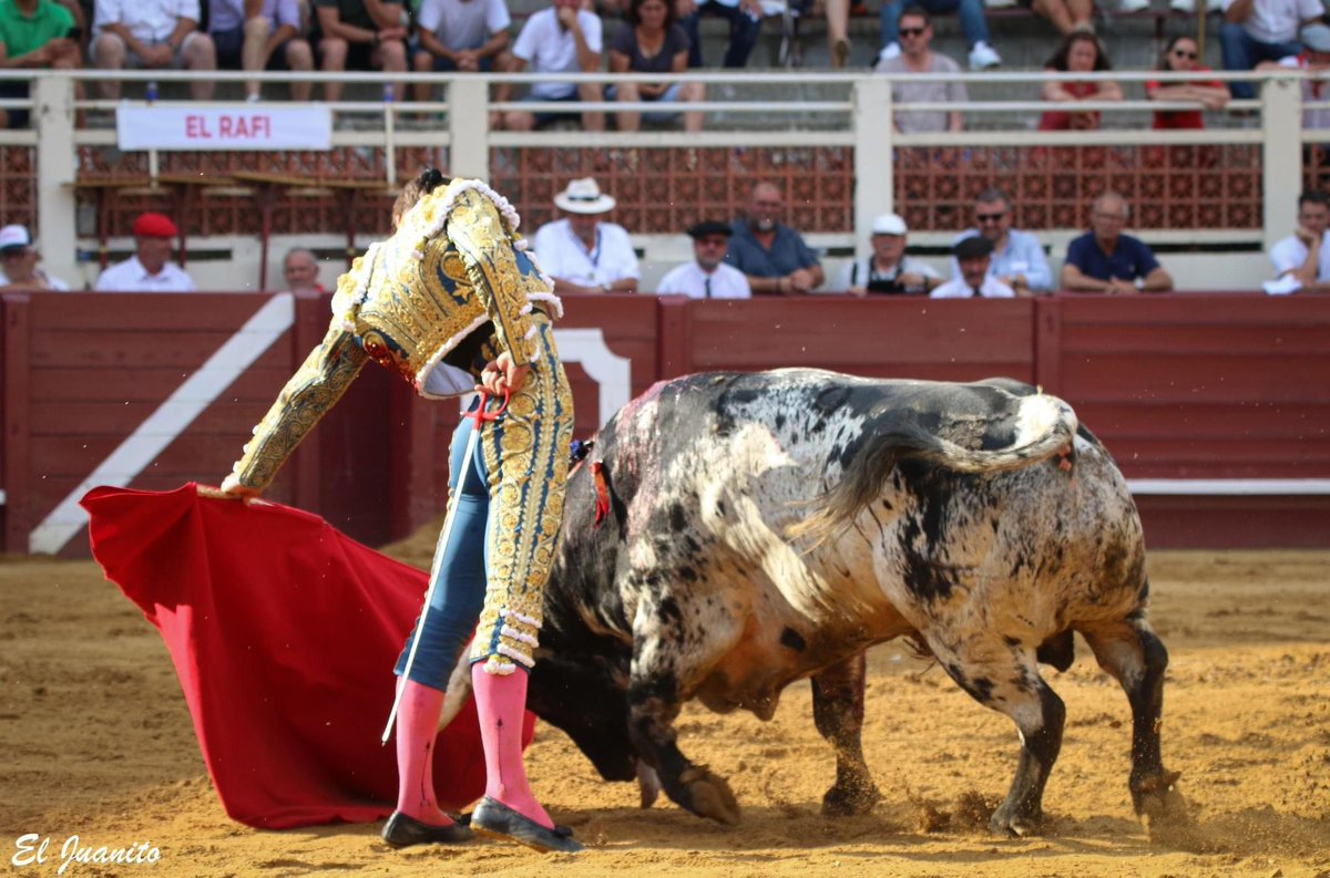 El Rafi à Eauze devant un toro de Blohorn
