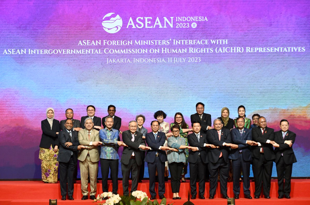 ASEAN's tweet photo. Secretary-General of ASEAN Dr Kao Kim Hourn attended the ASEAN Foreign Ministers Interface Meeting with ASEAN Intergovernmental Commission on Human Rights #AICHR Representatives. #56AMMPMC https://t.co/CFv6T5UtQZ