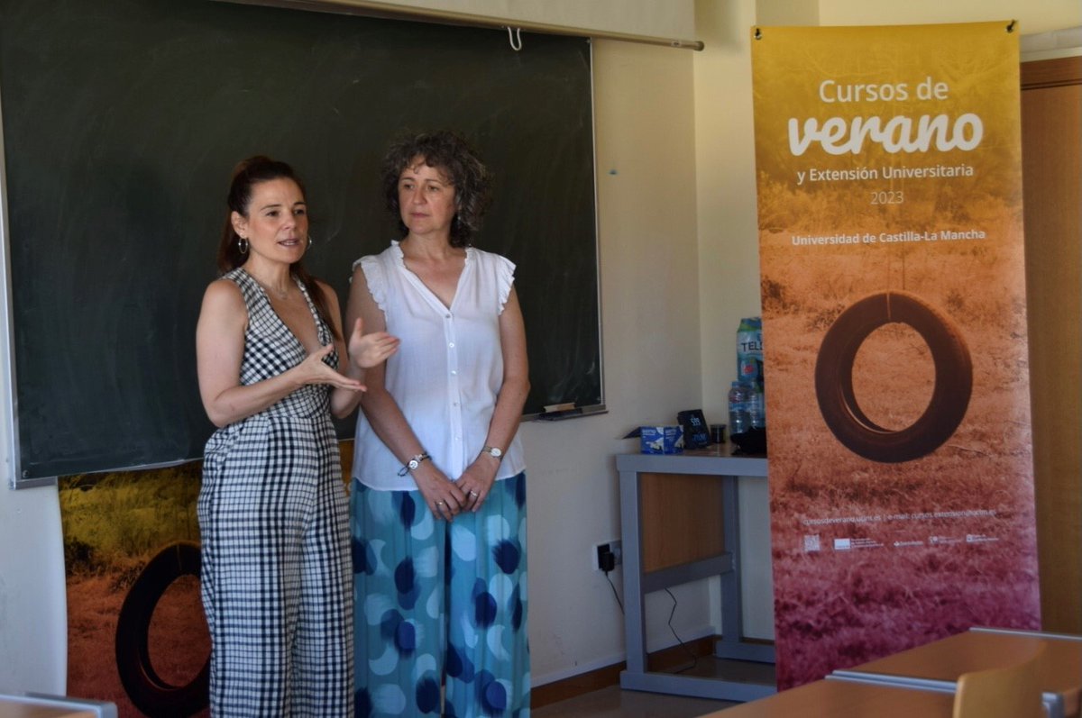 curve_uclm's tweet photo. Se están celebrando dos nuevos Cursos de Verano.
"De la viña a la copa: ciencia, técnica y arte en el vino" (10-12 jun Almagro)
"Especialización en el desarrollo de Power Skills." (10-11 jun Cuenca)

INFO: https://t.co/mXFmnXaMN6

@uclm_es https://t.co/O8SJuC3Uat