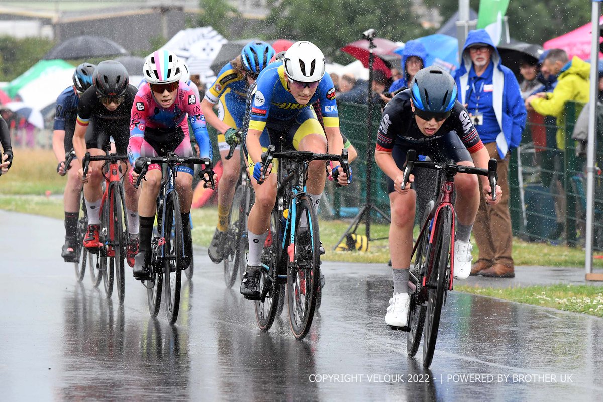 VeloUK's tweet photo. Throw back to Saturday and the British Youth Championships in #Yorkshire - a wet Under 14's race won by Finlay Storrie

https://t.co/L4WwpoXqiS https://t.co/TVbllPZQjT