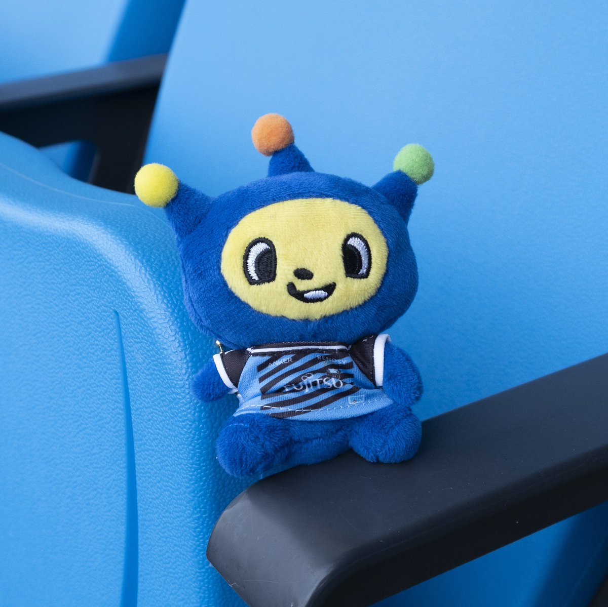 ぬいぐるみ・マスコット K Amazon.co.jp: ティーズファクトリー クレヨンしんちゃん