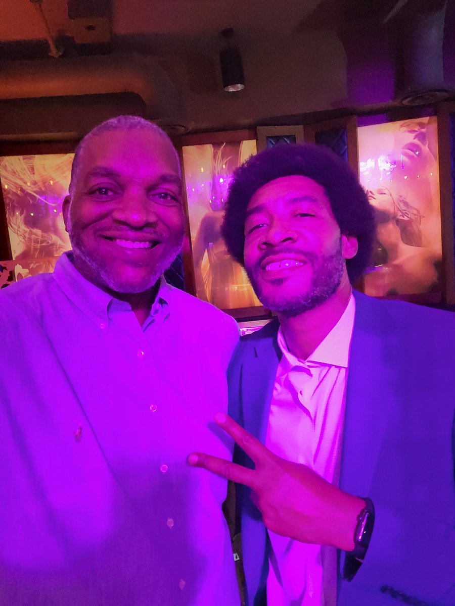 Oliver Miller (@omiller03) on Twitter photo Great to see my rookie, my lil bro. Fab5 <a href="/jimmyking24/">Jimmy King</a> #justayoungmanfromsouthsidefunkytown #ToBeBetterDoBetter Great to see my rookie, my lil bro. Fab5 <a href="/jimmyking24/">Jimmy King</a> #justayoungmanfromsouthsidefunkytown #ToBeBetterDoBetter