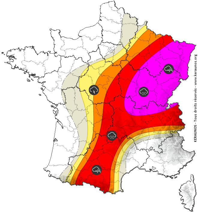 SergeZaka's tweet photo. Pour la 1ère fois depuis 2014, le risque d'orage "extrême" est sorti sur le nord-est par l'Observatoire @KeraunosObs.
Les rafales de vent >150km/h pourront provoquer la chute totale des fruits/grains, le couchage du maïs et certains arbres et des dégâts aux bâtiments agricoles. 
Il est extrêmement rare en France s'avoir une conjonction de paramètres atmosphériques aussi favorable aux phénomènes violents.