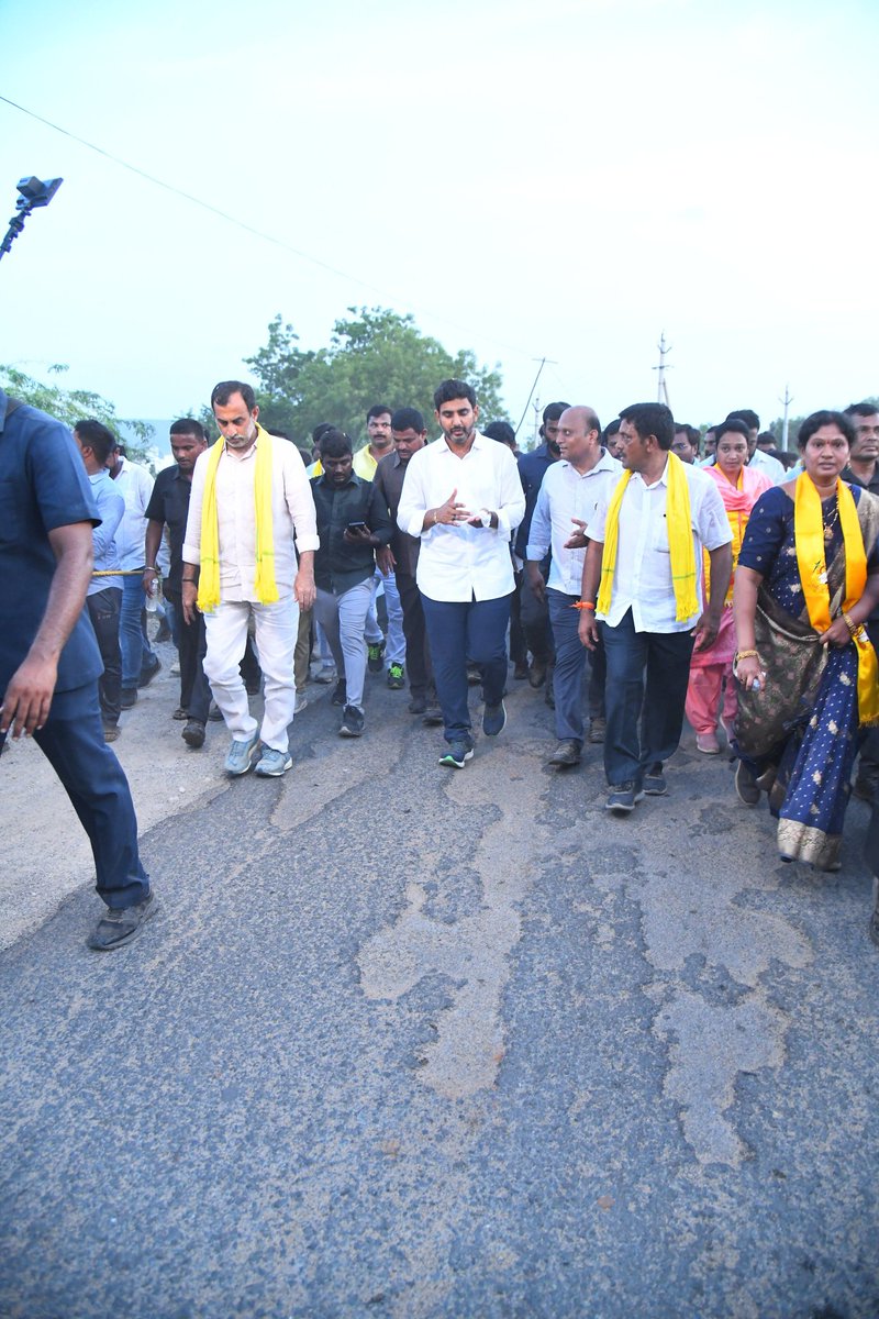 Abid_shaik's tweet photo. Greetings on the auspicious occasion of the "Yuvagalam Padayatra" undertaken by' Nara Lokesh 'for the people of the state & for the future of the youth, reaching the milestone of 2000 KM.
Abidshaik
State Vice-President iTDP 🙏
#2000kmsOfYuvaGalam
#HOPEABID
@ncbn
@naralokesh https://t.co/asNyWpictr