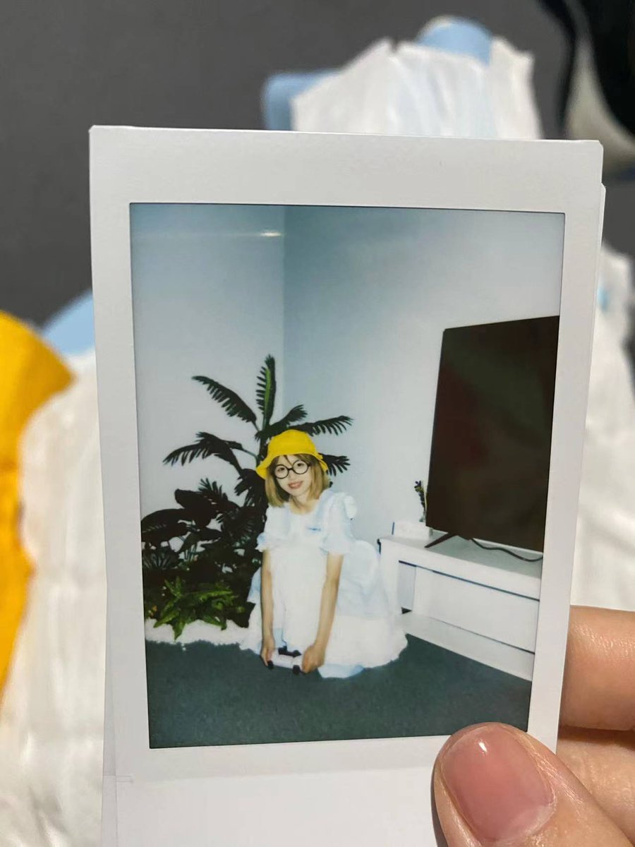 黄推福利内容 - 香蕉不呐呐的精彩图片 福利姬香蕉不呐呐分享的黄推图片2 - 网红私拍内容