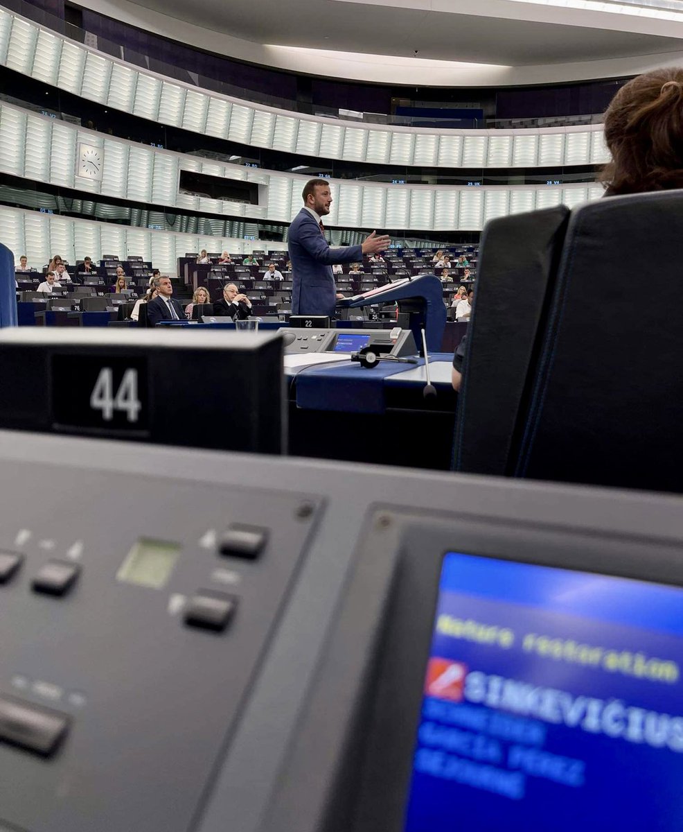VSinkevicius's tweet photo. Today we debate on the future of our children.

Our decisions will determine their lives.

The Nature Restoration Law is backed by Member States, businesses, farmers, scientists &amp; young people.

Let’s not get divided but be united to find the common ground we need!

#EUGreenDeal https://t.co/Xbn2n9KtQJ