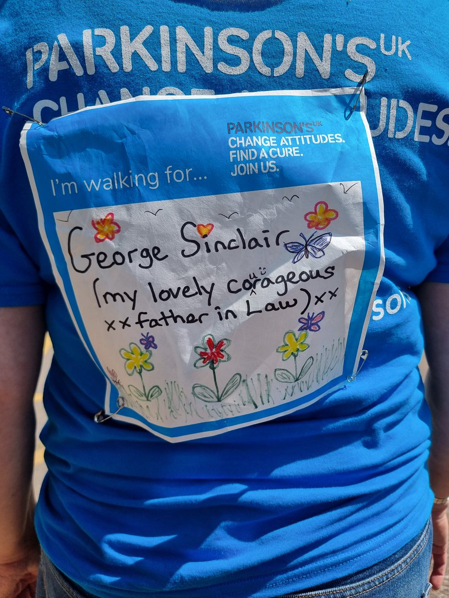WhiskyTastingCo's tweet photo. 💙 As a family, we went on a sponsored Walk for @ParkinsonsUK &amp; raised £2.5k!
Thanks to everyone who sponsored Team Sinclair, here's the link if you'd like to sponsor, pls retweet
https://t.co/dotX3NqRxd 
#WalkforParkinsons #Parkinsonsawareness #tuesdayvibe #whiskytastingcompany https://t.co/m1POqubWCh