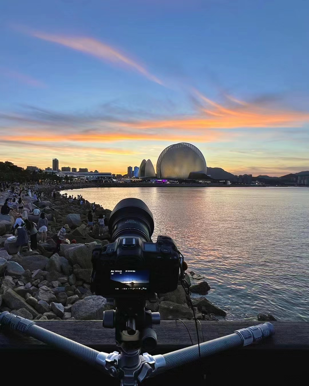 ZHUHAI Today on Twitter "Magnificent!🌆 The sky in Zhuhai was painted