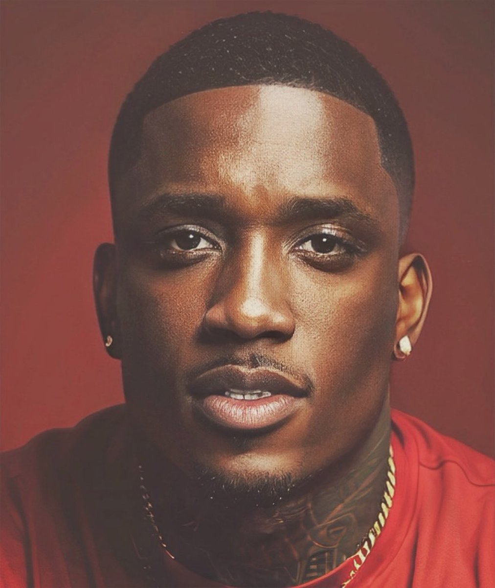 Adonis_Dfetty's tweet image. Forever loving my 🍫 Skin.