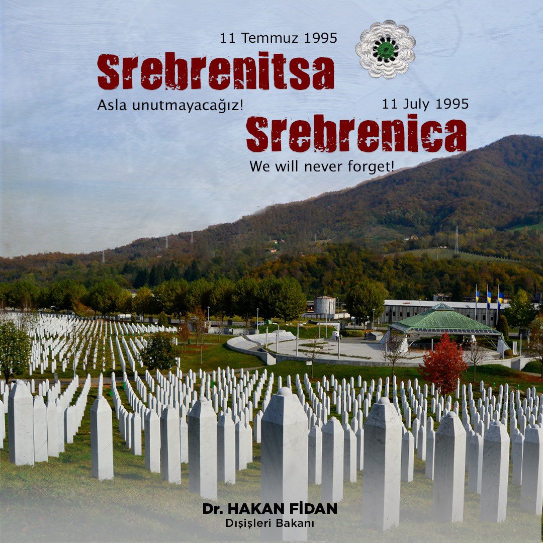 28 yıl önce insanlık tarihinin en karanlık sayfalarından biri olan Srebrenitsa Soykırımı’nda şehit düşen Boşnak kardeşlerimizi rahmetle anıyoruz. Asla unutmayacağız! We commemorate our Bosniak brothers who were martyred 28 years ago during the #Srebrenica Genocide, one of the…