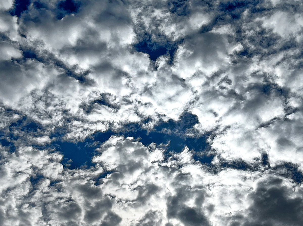 kelly_1288's tweet image. The sky today! 
#cloudgeek