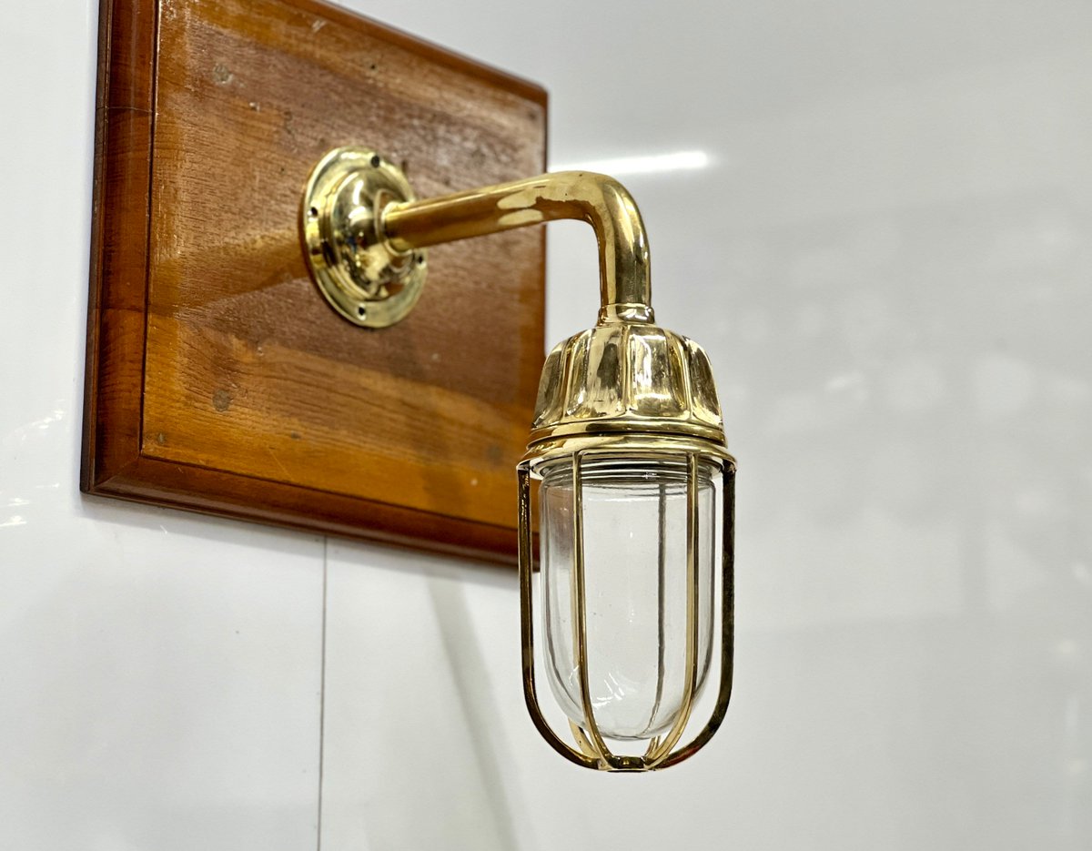 Excited to share the latest addition to my #etsyshop: Vintage Style Marine Indoor/Outdoor Antique Brass Wall Sconce Nautical Bulkhead Light Fixture etsy.me/44q5vxa #walllights #walllamp #bedroom #industrialutility #metal #yes #clear #bedreplica #artsignallight