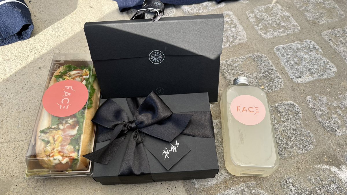 dailyjimn's tweet photo. jimin, not only worked extremely hard to prepare for his performance for music shows in South Korea but also prepared food truck & goodie bags for fans who attended as a token of his appreciation, I’m beyond proud of him https://t.co/hhLORQzkSG